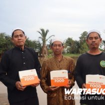 Pasca Banjir, Rumah Zakat Kalsel Salurkan 160 Paket Buka Puasa di Sungai Tabuk 3 IMG 20260228 WA0017 baksos
