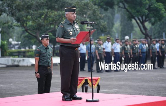 Upacara 17 April 2024, Panglima TNI Ingatkan Prajurit Agar Hati-hati dan Teliti 1 Upacara