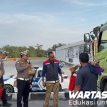 Sambut Mudik Lebaran, Polda Riau Gelar Sosialisasi Pra Ops Ketupat dan Bagi Takjil 3 IMG 20260310 WA0028 Buka Puasa