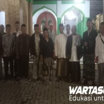 Gelar Ziarah, Warga Kuwukan Doakan Abah Zainul jadi Haji Makbur 5 Abah Zainul