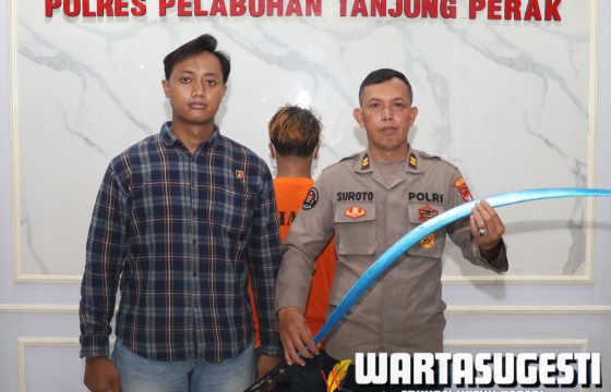 Polisi Tangkap Ketua Gangster Durian Runtuh 23 Beserta Clurit 90 cm 1 IMG 20240704 WA0084 TNI-Polri