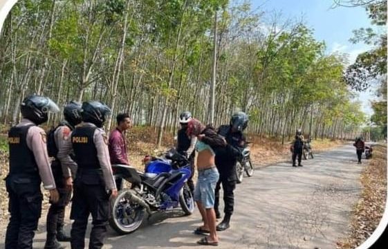 Antisipasi Kerawanan Kamtibmas, Polres Way Kanan Gelar Patroli KRYD 1 IMG 20240730 WA0106 TNI-Polri