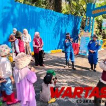 Polda Kaltim Edukasi Kids Club Balikpapan tentang Mangrove dan Peralatan SAR 5 IMG 20260502 WA0018 Balikpapan