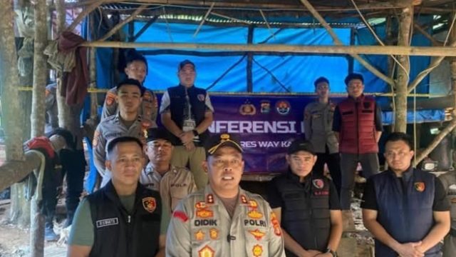 Polres Way Kanan Amankan 6 Penambang Emas Ilegal