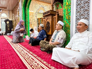 Pengurus Masjid Nurul Hasanah, Tangkerang Barat Salurkan Zakat Untuk Anak Yatim Sebanyak 21 Orang 1 Masjid Nurul Hasanah