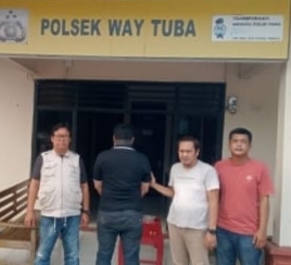 Tipu Warga, Polisi Amankan Kepala Stasiun Kereta Api Way Tuba 