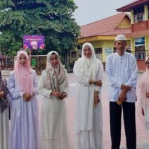 Kepala SMAN 5 Pekanbaru H. Zahar : Kurban Ajarkan Keikhlasan Kepedulian dan Ketaatan Kepada Allah SWT 2 SMAN 5 Pekanbaru