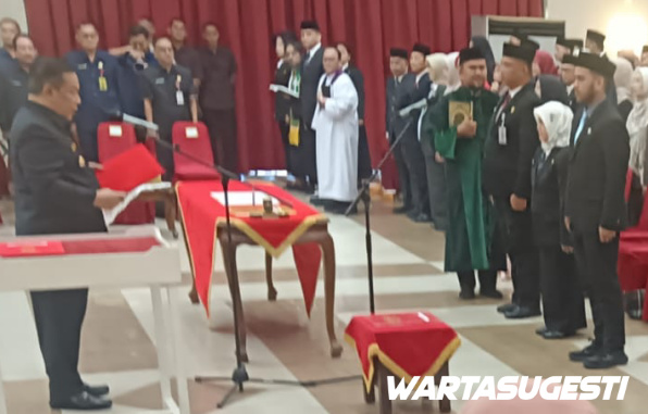 Forwadik Kecam Plt. Gubernur Riau karena Umbar Amarah saat Pelantikan Kepsek 1 Riau