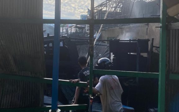 Telat, 17 Hari Baru Datang Warga Tolak Ketua RT 02 Belitung Utara
