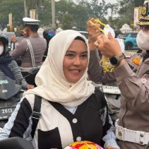 Kabut Asap, Polda Riau Bagikan 1.000 Masker dan Edukasi Green Policing 5 Polda Riau