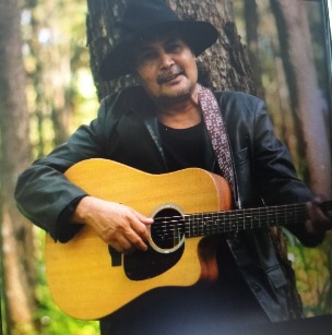 Pengacara Robert Luncurkan Lagu Maluku Utara Torang Cinta Bangun Kepekaan Pembangunan 1 Robert