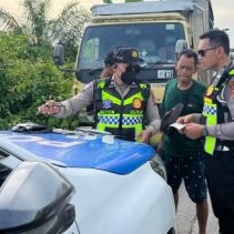 Terobos Antrian, Polantas Pelalawan Tilang 10 Pengendara di KM 75 Lintas Timur 3 Pelalawan