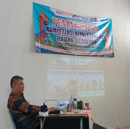 Mencurigakan, Pembekalan Guru Calon Kepsek Dinas Pendidikan Way Kanan Jadi Sorotan Publik 1 Guru
