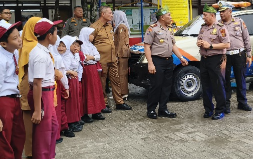 Ditlantas Polda Riau Bangun Budaya Tertib Berlalu Lintas dan Cinta Lingkungan