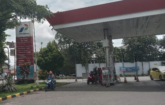 Pengelolaan Limbah B3, Toilet dan Ketenagakerjaan di SPBU 54-65127 Malang Diduga Tak Sesuai SOP 1 20250121 113433 Berita Kasus