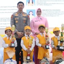 Momen Haru, Pentas Seni dan Pelepasan Siswa TK Kemala Bhayangkari 12 Tabalong 4 TK Kemala Bhayangkari