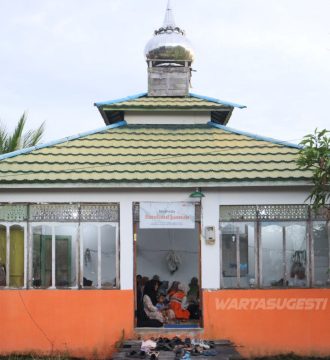 Rumah Zakat Salurkan 140 Paket Berbuka Puasa di Mushola Raudatul Jannah 1 Rumah zakat