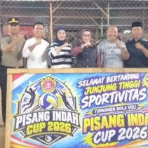 Bupati Ayu Asalasiyah Tutup Turnamen Bola Voli Pisang Indah Cup 2026 : Jadikan Ajang Silaturahmi 4 Ayu Asalasiyah