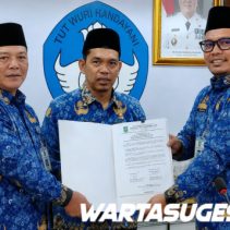 Pisah Sambut Pejabat Disdik Riau, Arden Simeru: Jabatan Berakhir, Persahabatan Tetap Abadi 5 Pejabat